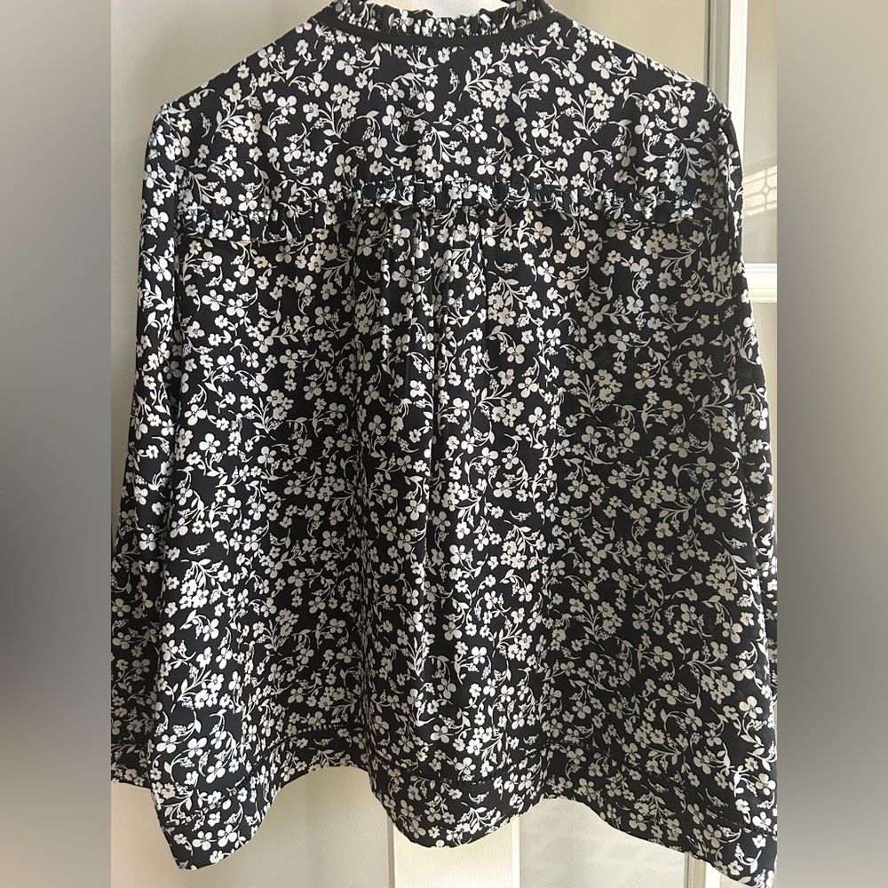J. Crew Point Sur Black and White Silk Popover  Blouse - Picture 6 of 8